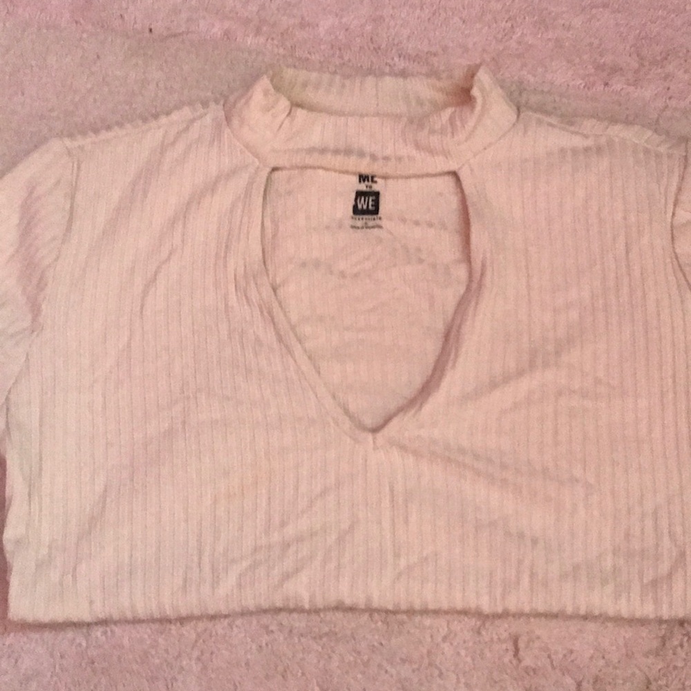 Chocker connect to short sleeve blouse